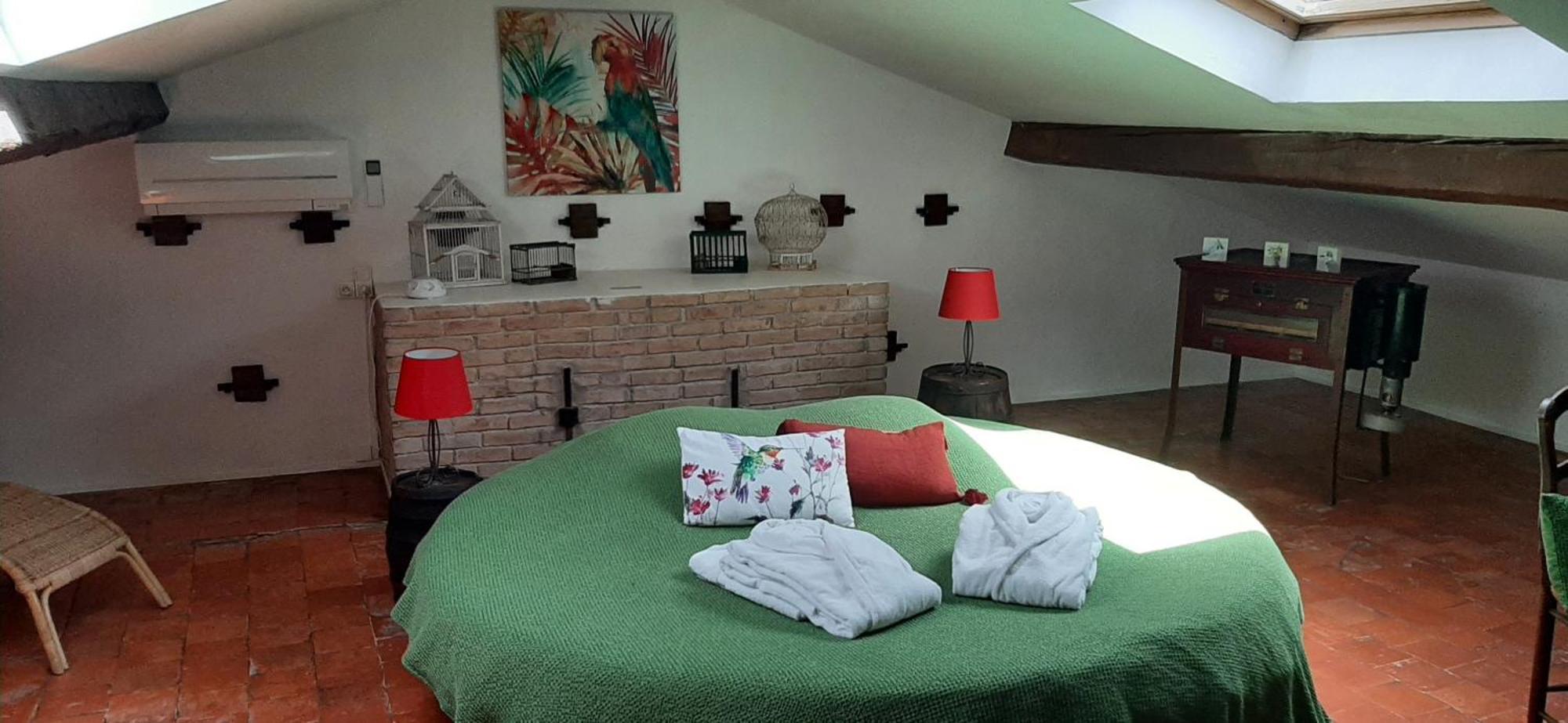 Bed And Breakfast La Grande Lauzade Le Luc Exterior photo